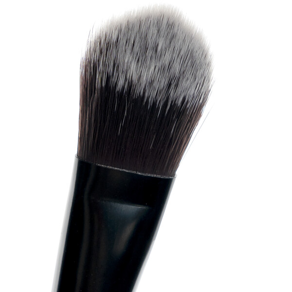 Brushworks No. 1 Foundation Brush (Bild 4 von 10)