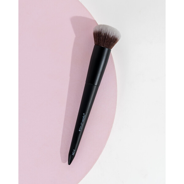 Brushworks No. 3 Multi-Tasking Brush (Bild 5 von 8)