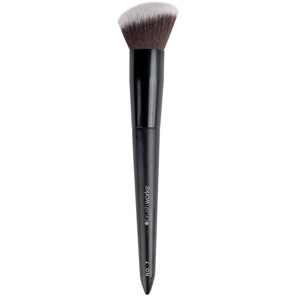 Brushworks No. 7 Angled Blush Brush (Bild 3 von 9)