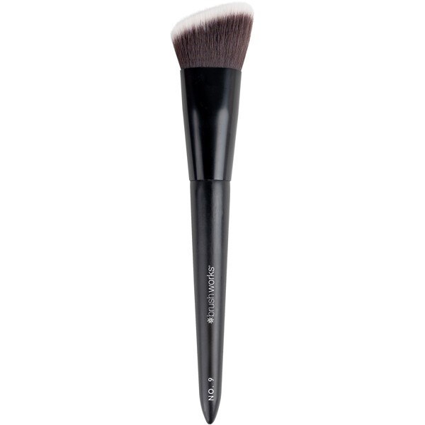 Brushworks No. 9 Angled Flat Foundation Brush (Bild 3 von 11)