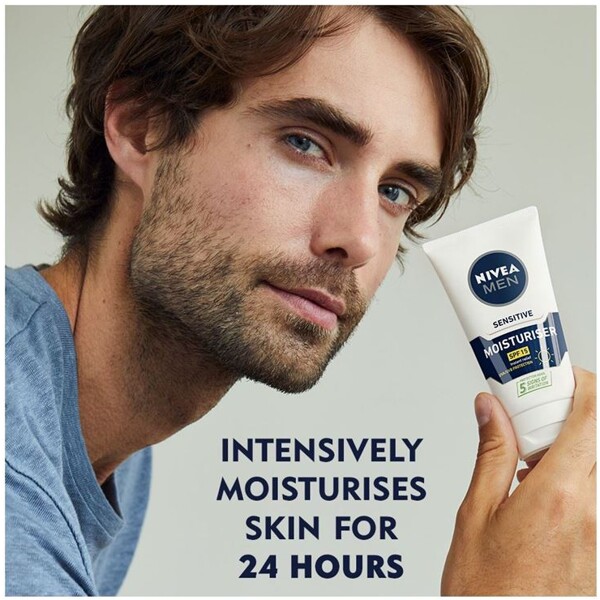 Nivea Men Sensitive Face Moisturiser SPF15 (Bild 3 von 8)