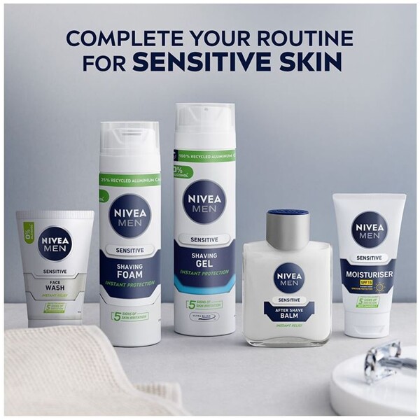 Nivea Men Sensitive Face Moisturiser SPF15 (Bild 8 von 8)